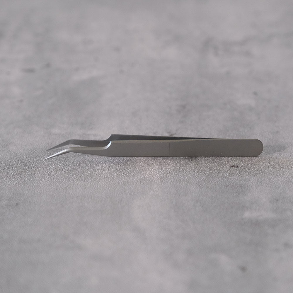 Isolation Tweezer
