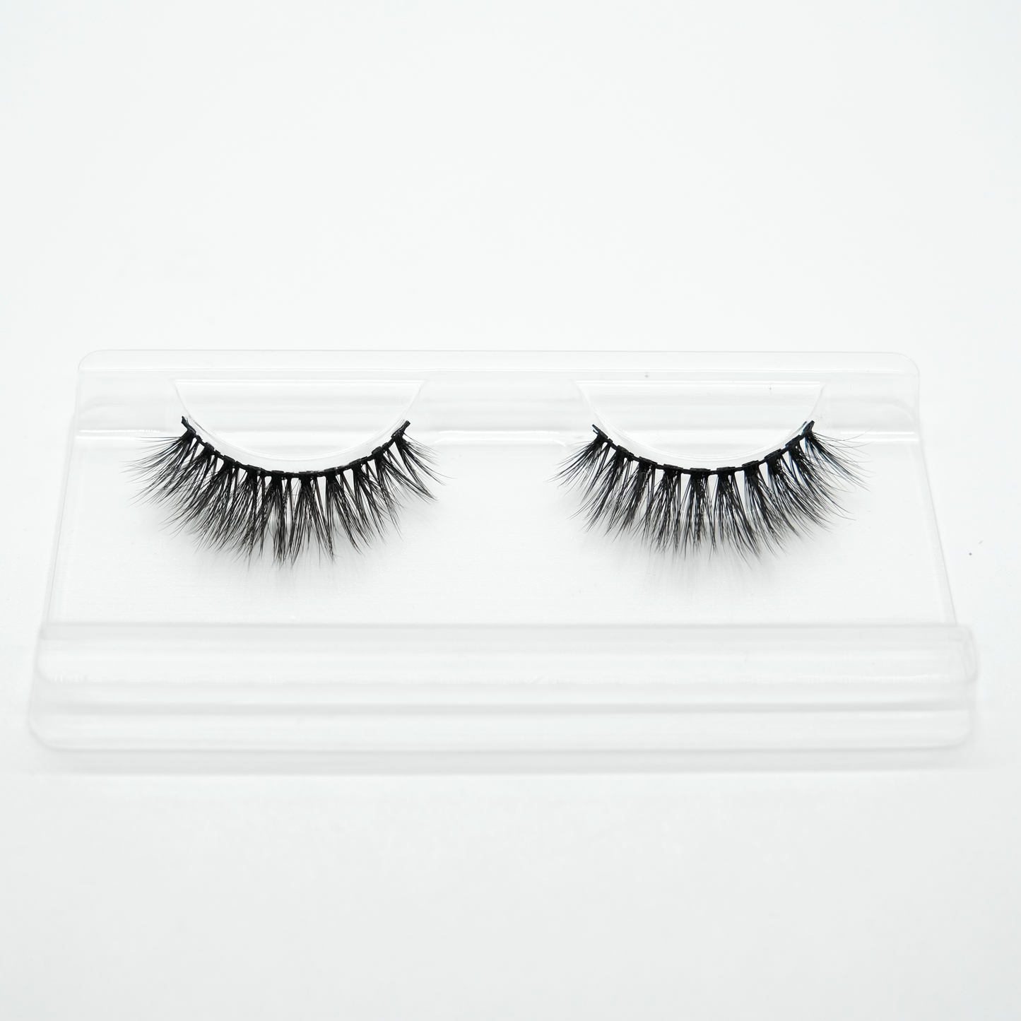 Kimmelashes: Evening Wear with Clear Strip Glue